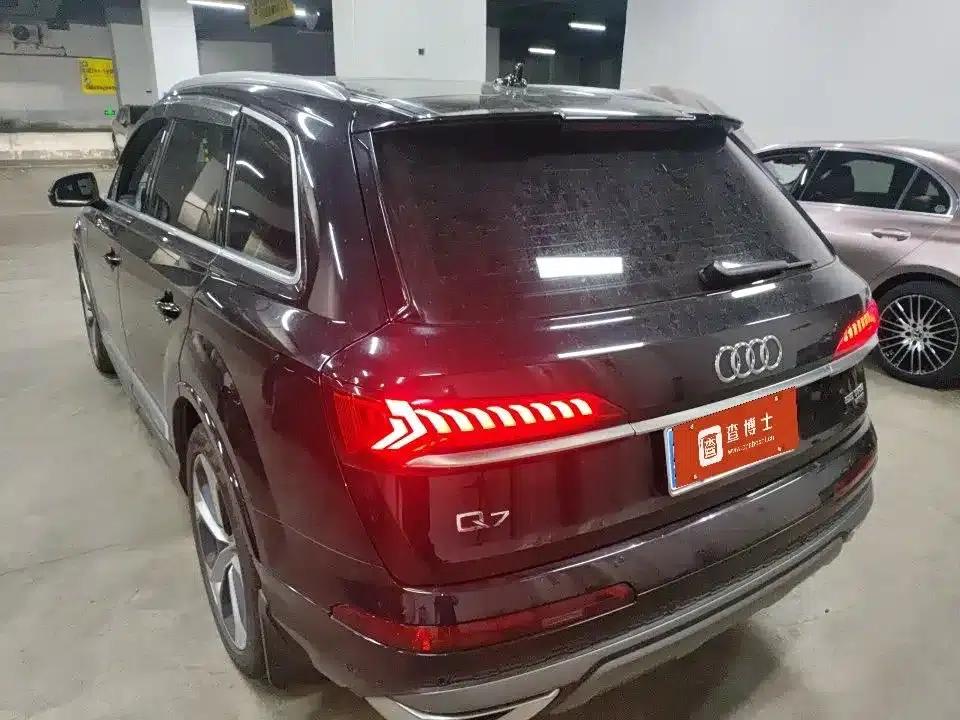 Audi Q7 2021 55 TFSI quattro S line Premium — миниатюра 4