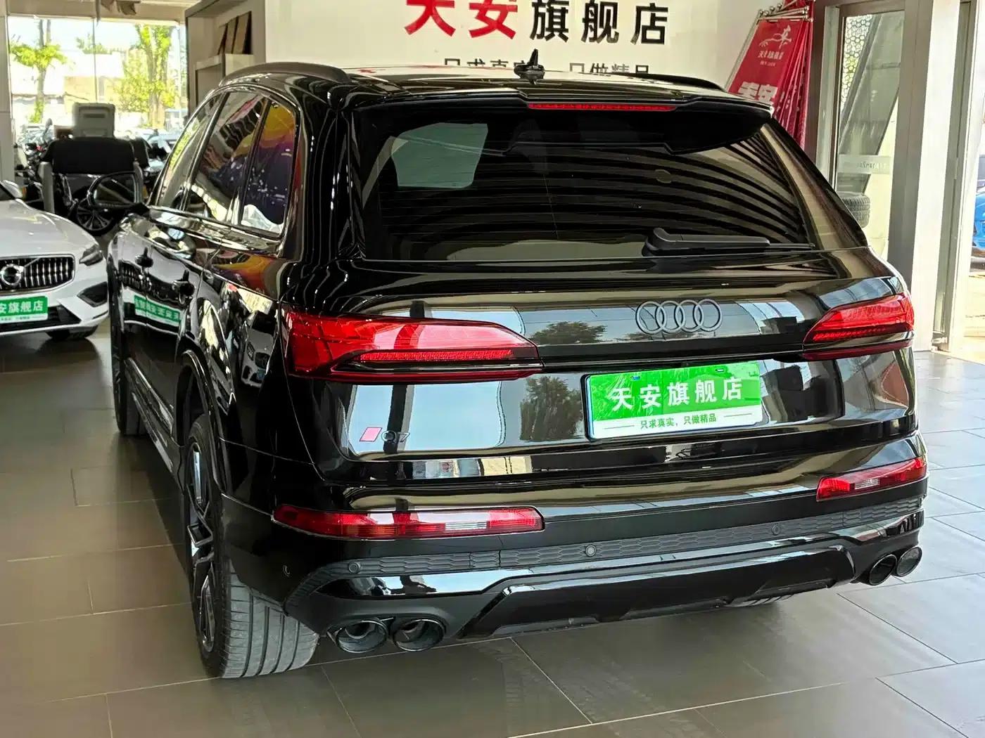 Audi Q7 2025 55 TFSI quattro S line Black Knight Edition — миниатюра 13