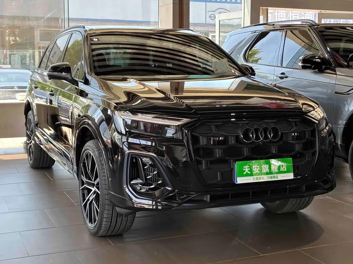 Audi Q7 2025 55 TFSI quattro S line Black Knight Edition — миниатюра 3