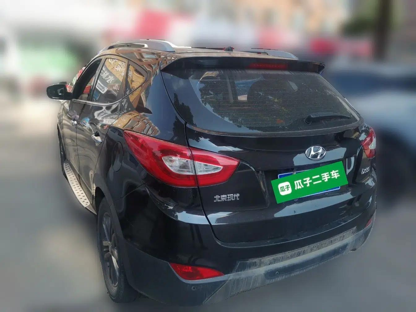Hyundai ix35 2015 2.0L Automatic 2WD Smart Version China V Standard — миниатюра 4