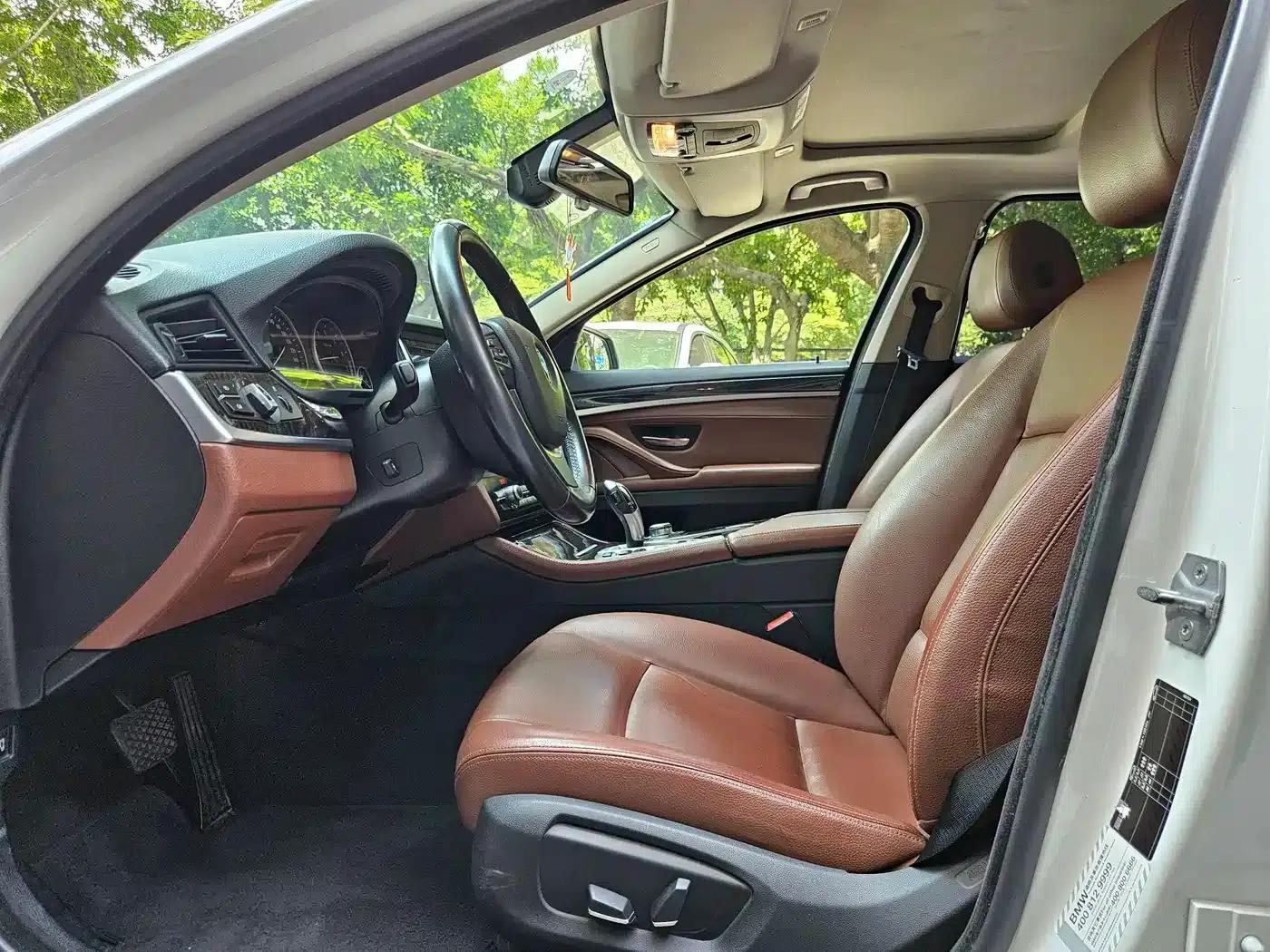 BMW 5 Series 2017 525Li Leading Edition — миниатюра 3