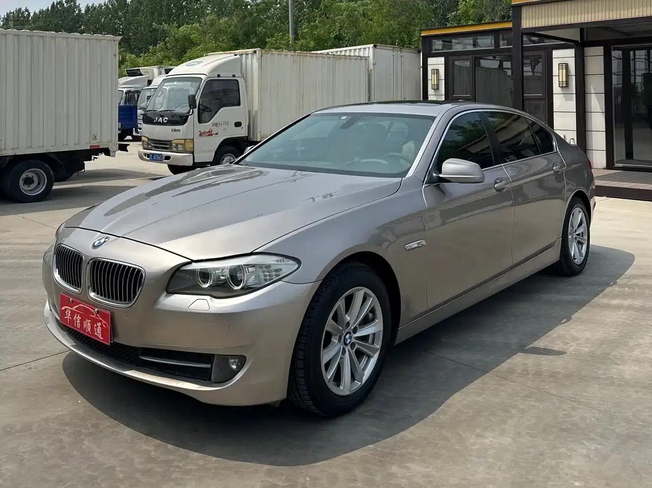 BMW 5 Series 2012 523Li Luxury — миниатюра 1