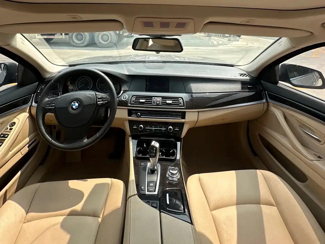 BMW 5 Series 2012 523Li Luxury — миниатюра 11