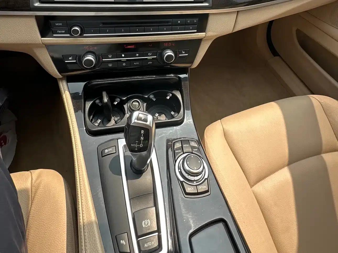 BMW 5 Series 2012 523Li Luxury — миниатюра 13