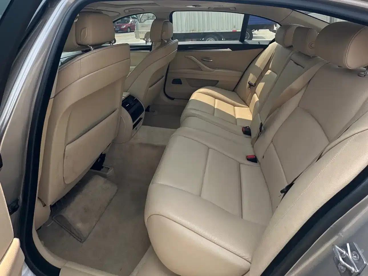 BMW 5 Series 2012 523Li Luxury — миниатюра 10