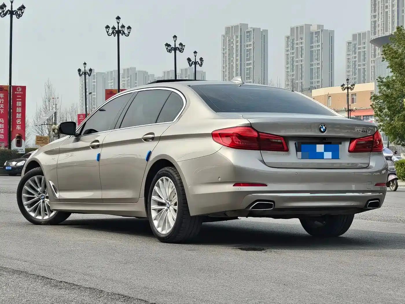 BMW 5 Series 2019 530Li Luxury Package — миниатюра 4