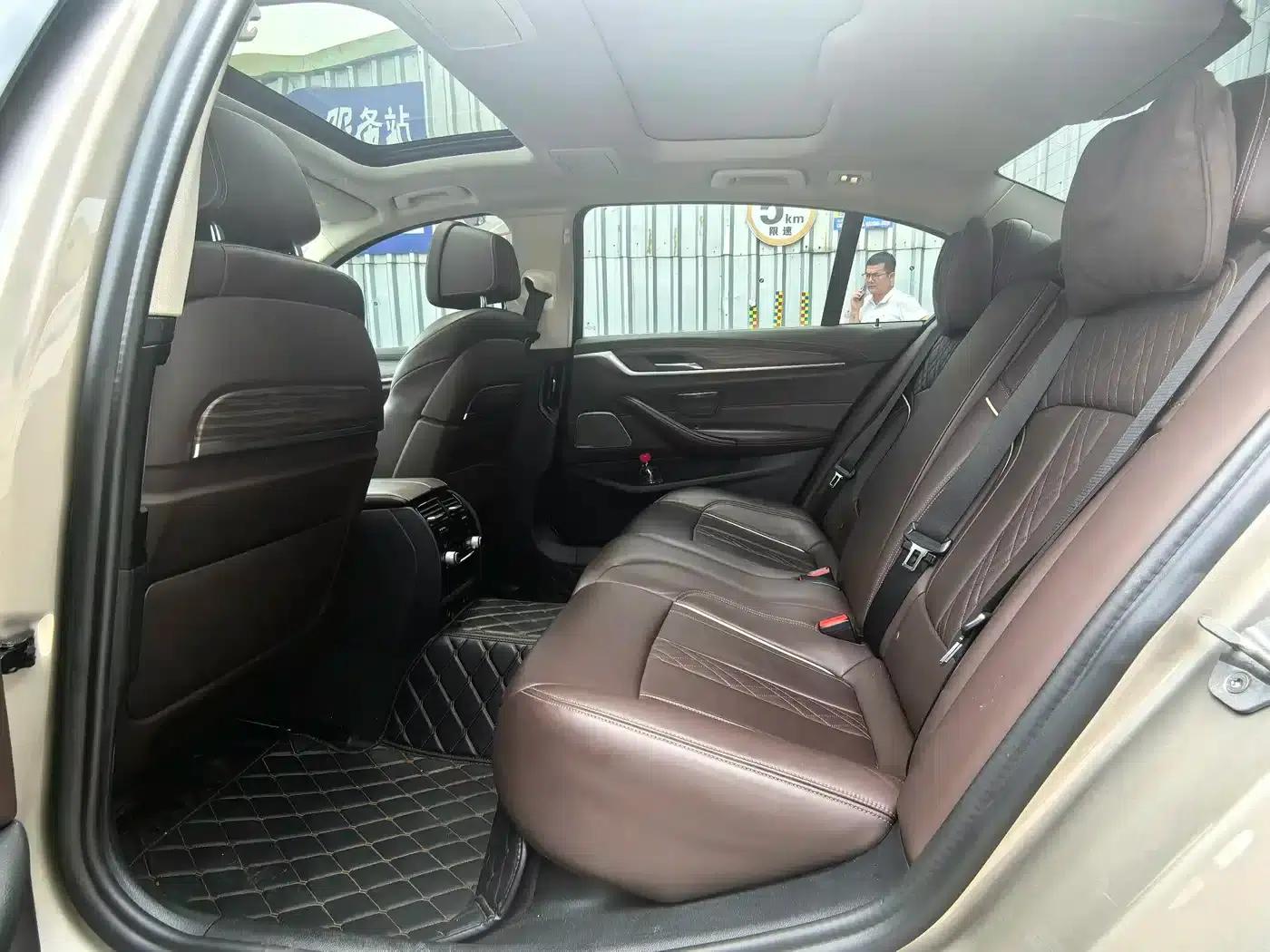 BMW 5 Series 2020 530Li Luxury Package — миниатюра 14