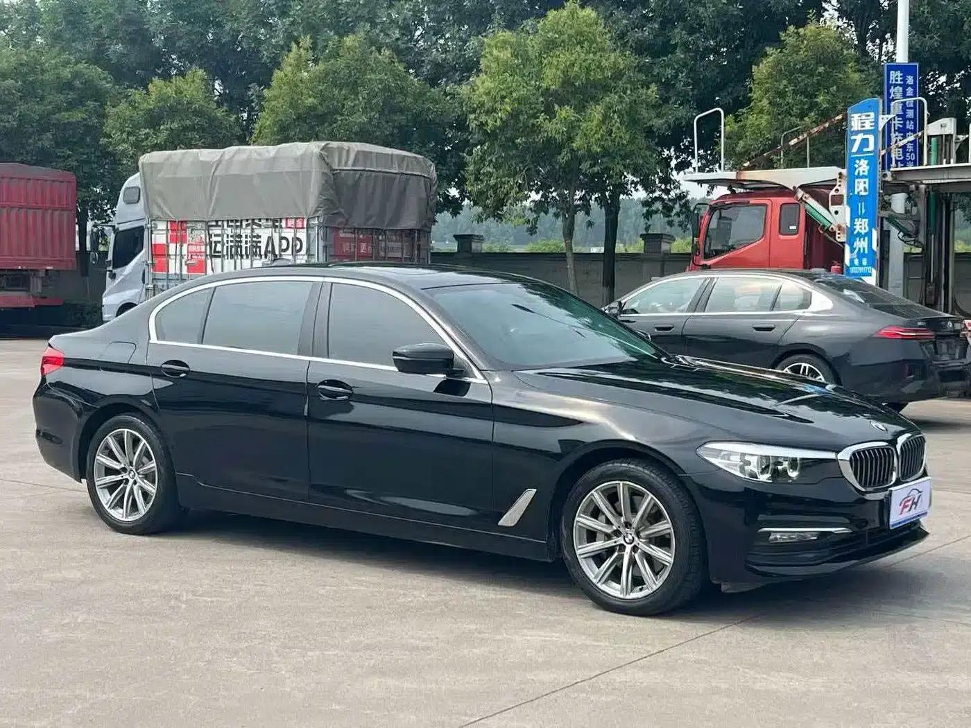 BMW 5 Series 2018 528Li Launch Special Edition — миниатюра 3