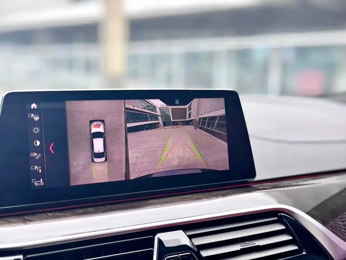 2019 BMW 5 Series 530Li Luxury M Sport Package — миниатюра 7