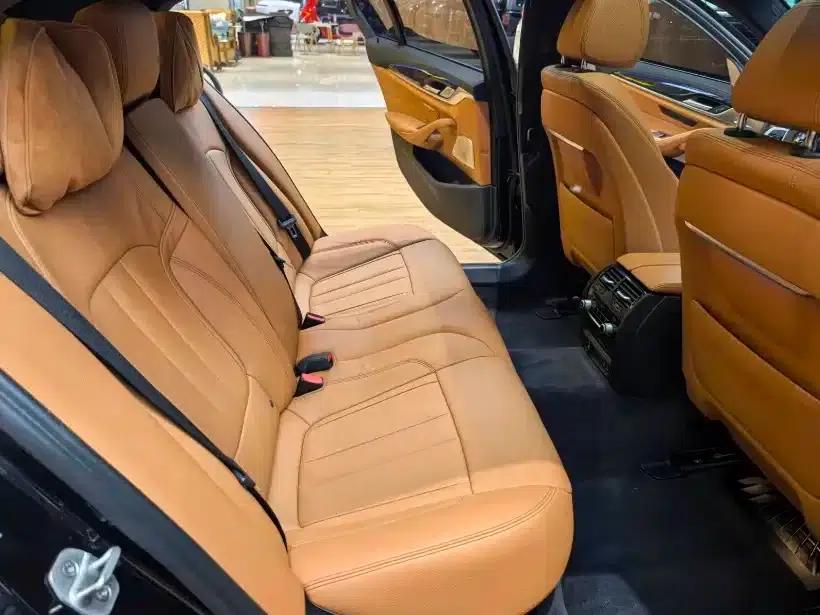 2020 BMW 5 Series 530Li Luxury M Sport Package — миниатюра 7