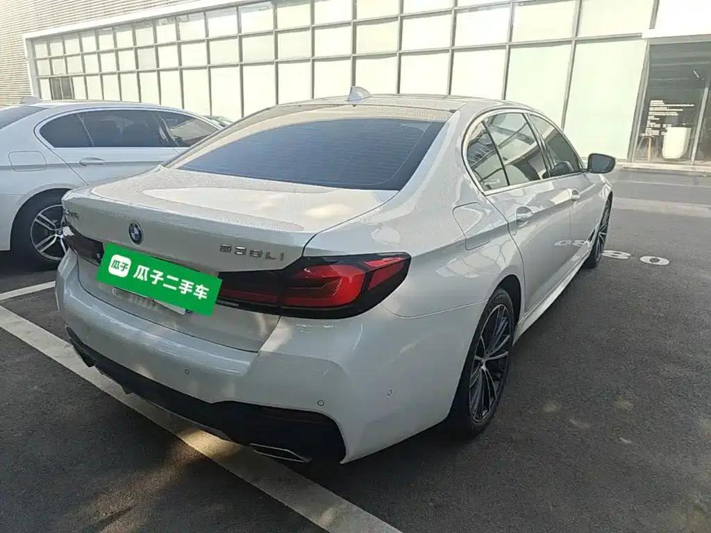 2023 BMW 5 Series Facelift 530Li Leading Edition M Sport Package — миниатюра 7