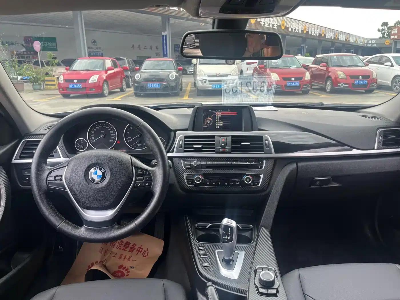 2017 BMW 3 Series 320Li Fashion Edition — миниатюра 7