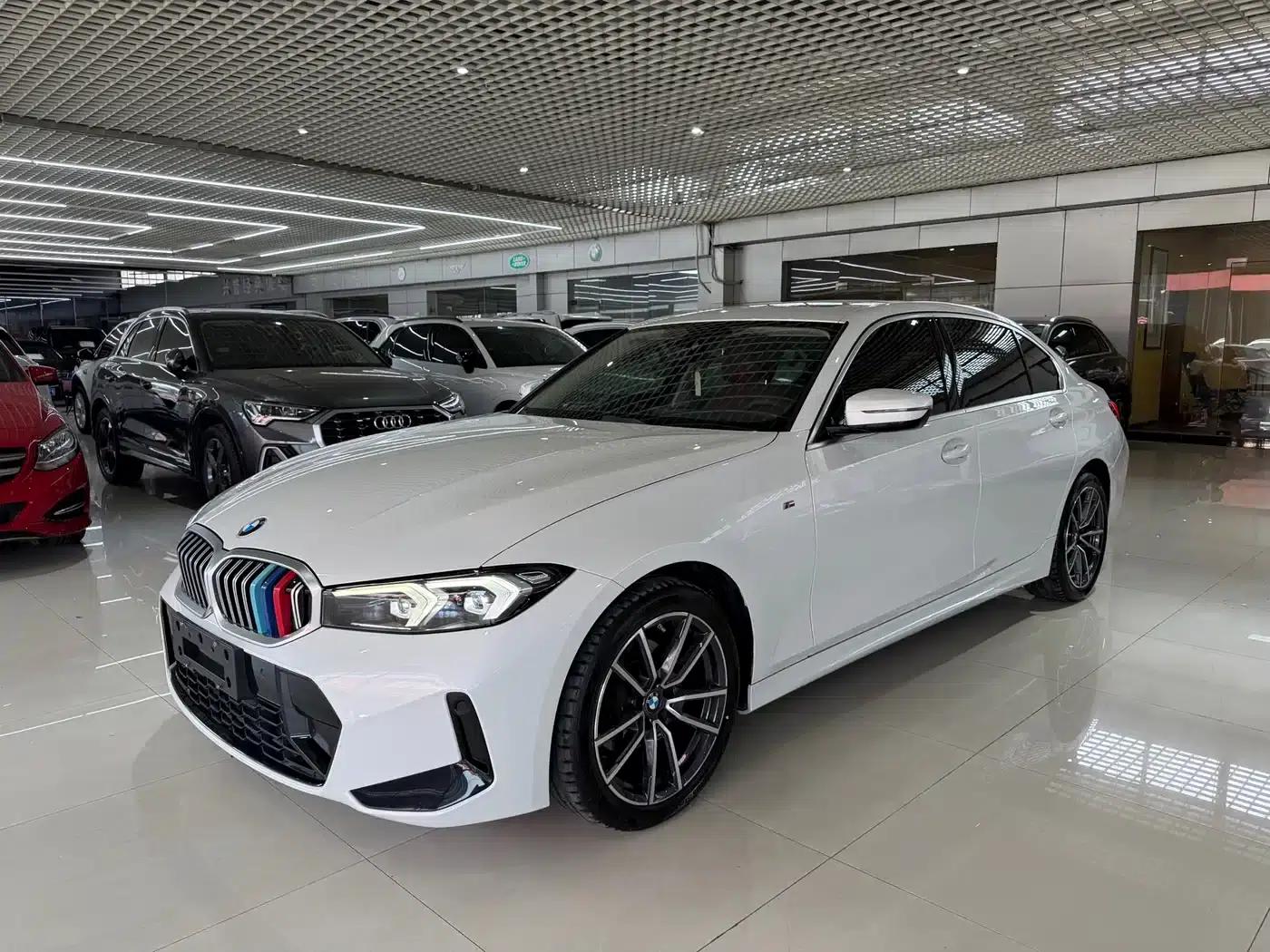 2023 BMW 3 Series 320Li M Sport Package — миниатюра 1