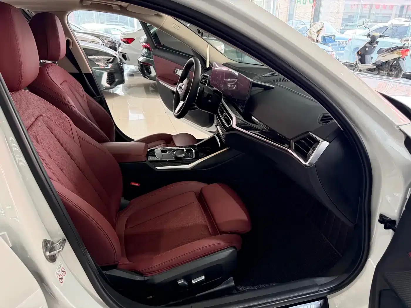 2023 BMW 3 Series 320Li M Sport Package — миниатюра 9