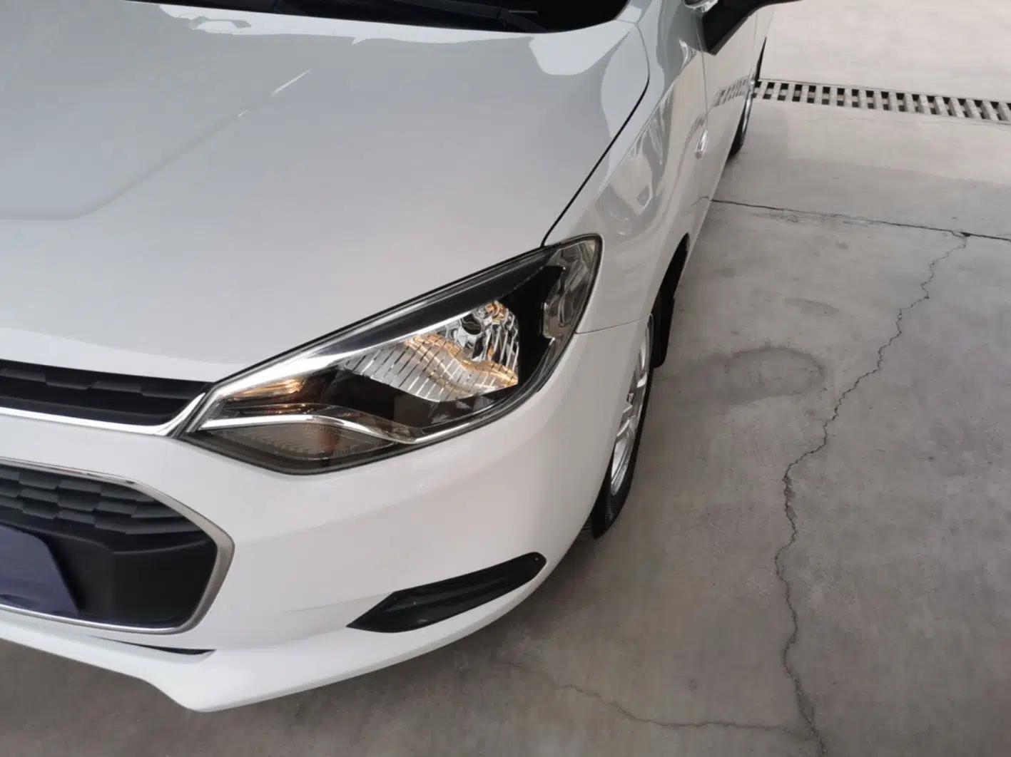 Chevrolet Lova RV 2016 1.5L Automatic Comfort Edition — миниатюра 8