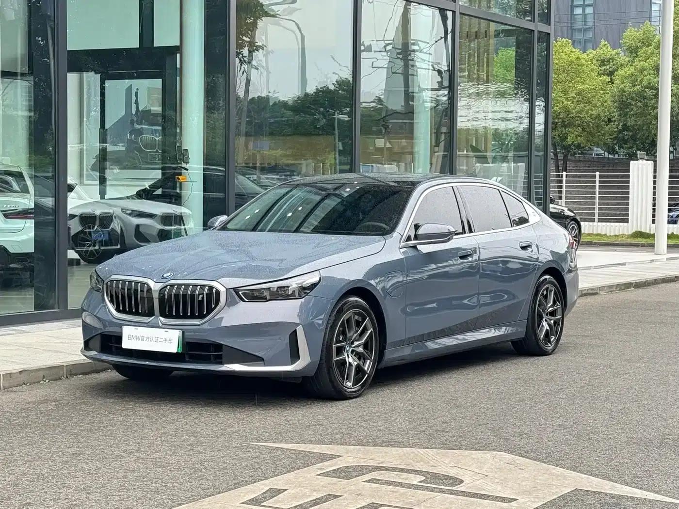 BMW i5 2024 eDrive 35L Premium Luxury Package — миниатюра 1