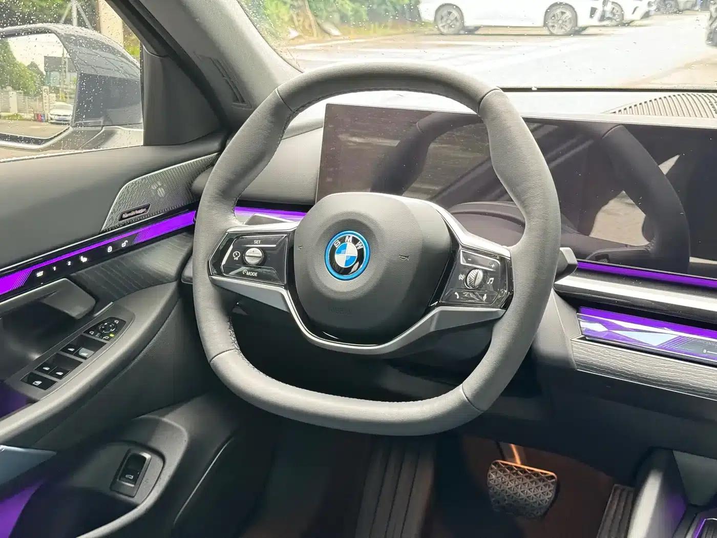 BMW i5 2024 eDrive 35L Premium Luxury Package — миниатюра 12