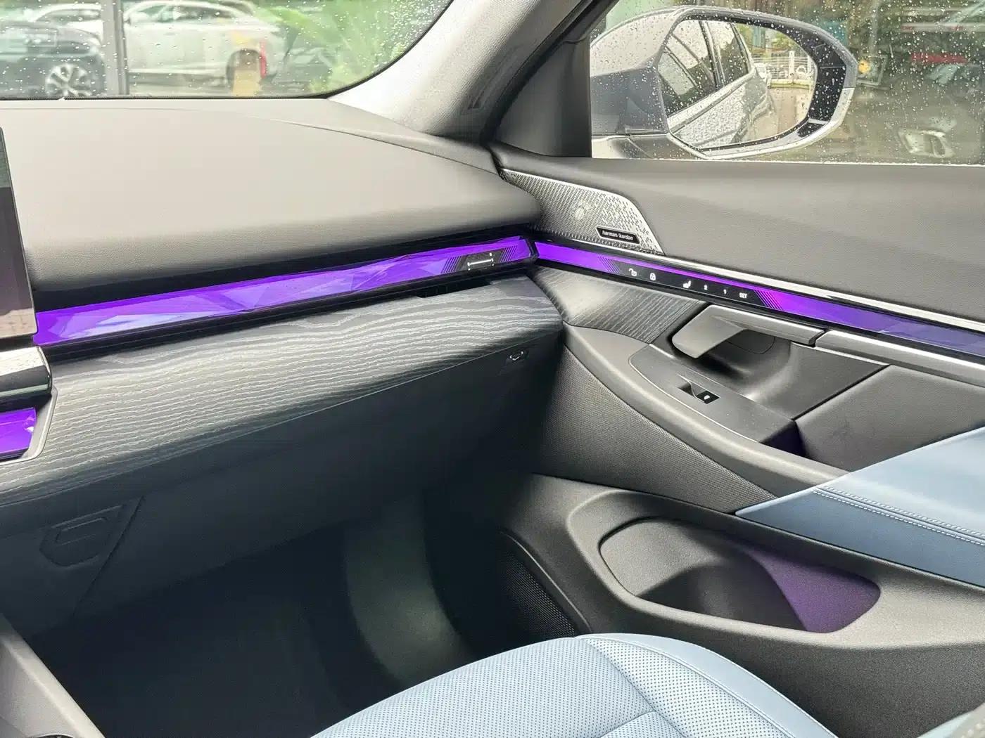 BMW i5 2024 eDrive 35L Premium Luxury Package — миниатюра 13