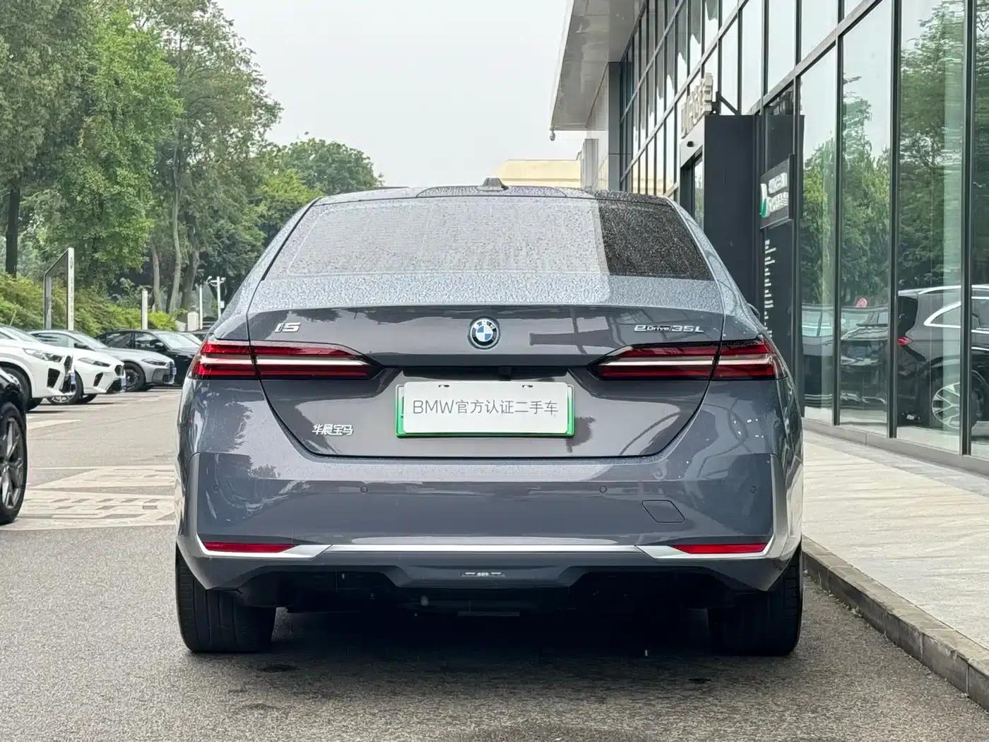 BMW i5 2024 eDrive 35L Premium Luxury Package — миниатюра 6