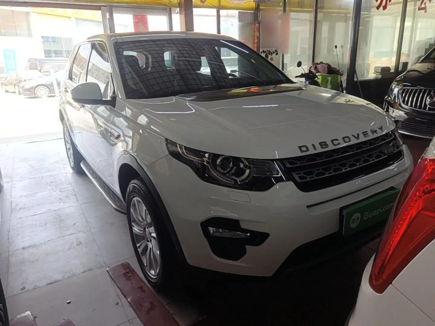Land Rover Discovery Sport 2019 240 PS SE Version China V Standard — миниатюра 3