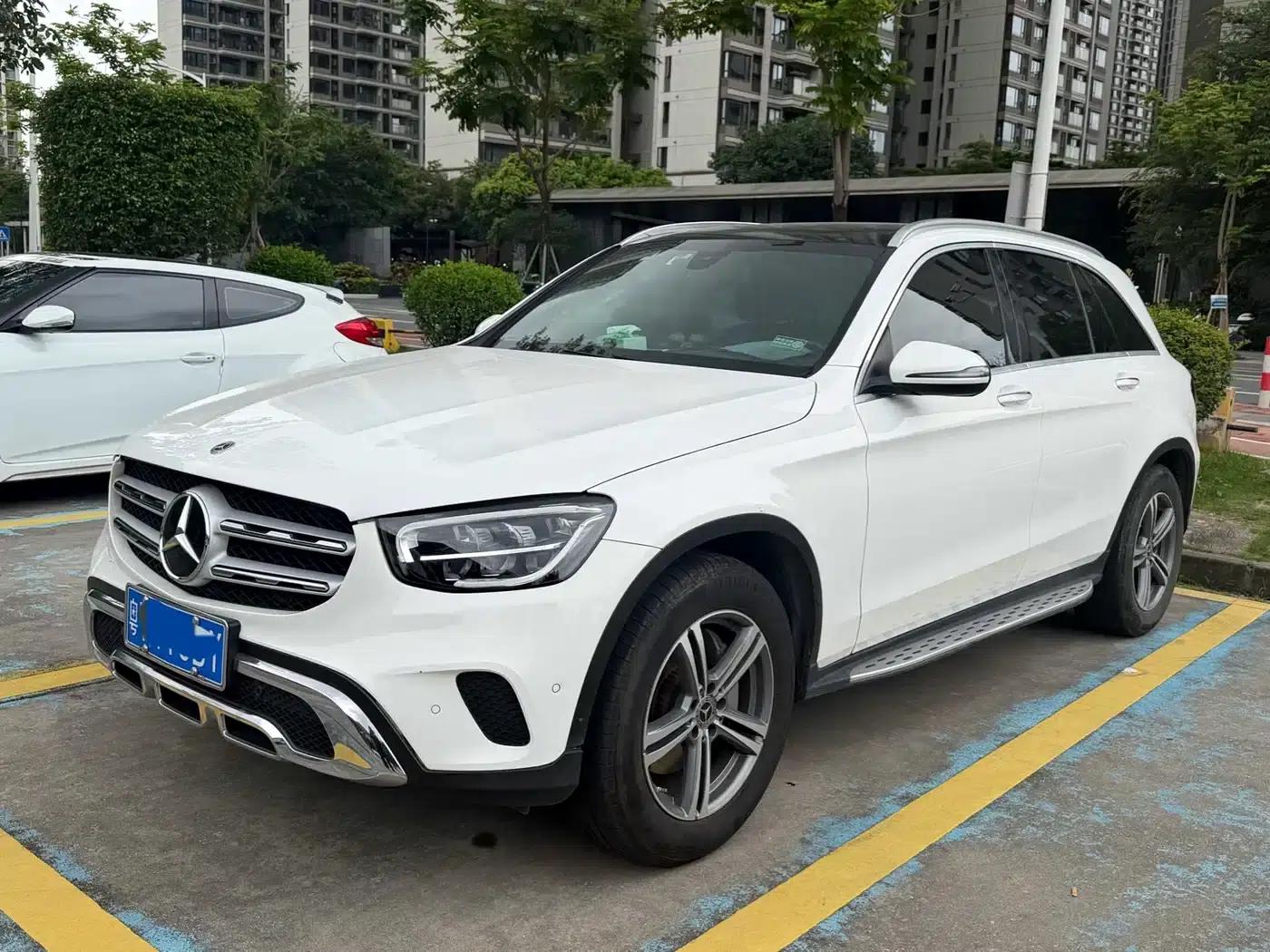 2020 Mercedes-Benz GLC 260 L 4MATIC Dynamic — миниатюра 1