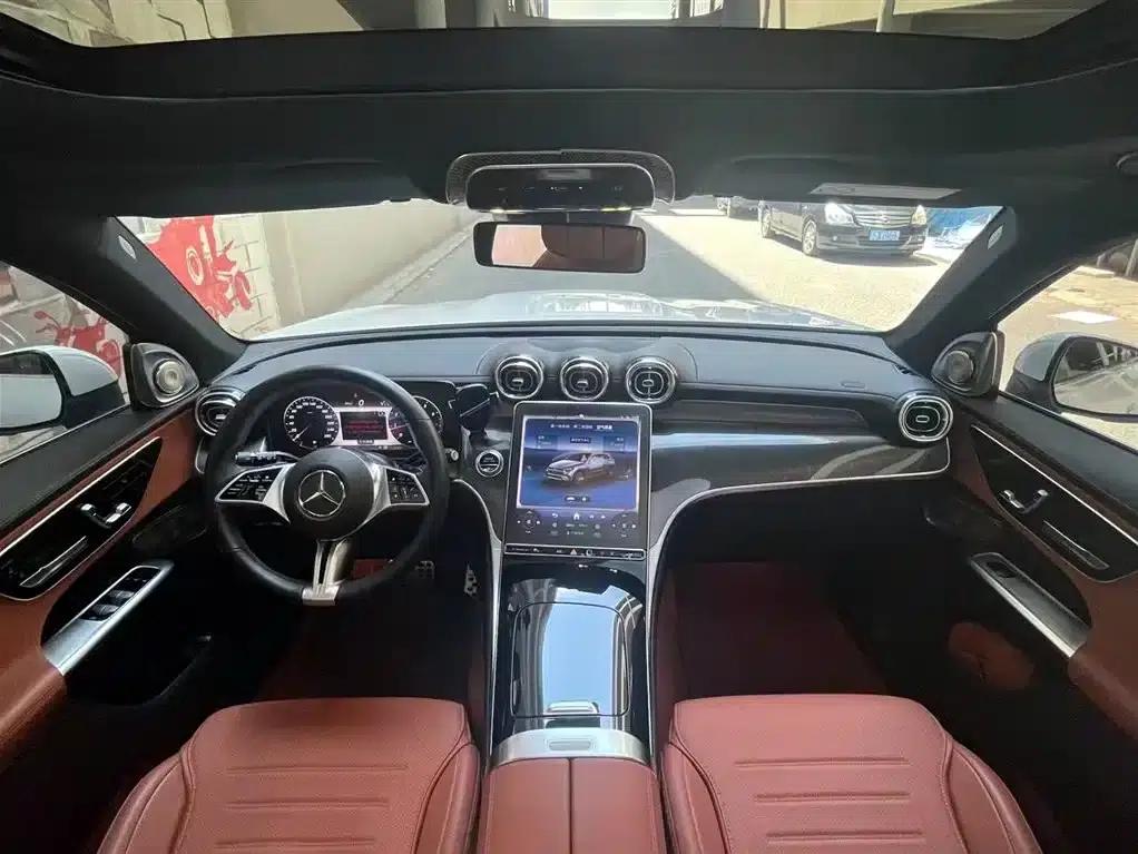 2023 Mercedes-Benz GLC 260 L 4MATIC Dynamic 7-seater — миниатюра 11