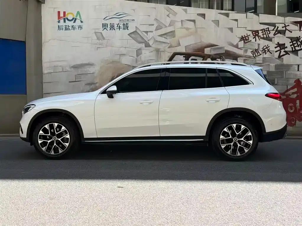 2023 Mercedes-Benz GLC 260 L 4MATIC Dynamic 7-seater — миниатюра 3