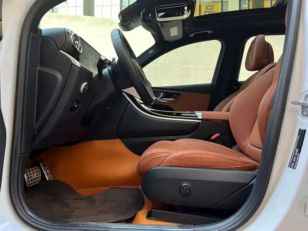 2023 Mercedes-Benz GLC 260 L 4MATIC Dynamic 7-seater — миниатюра 9