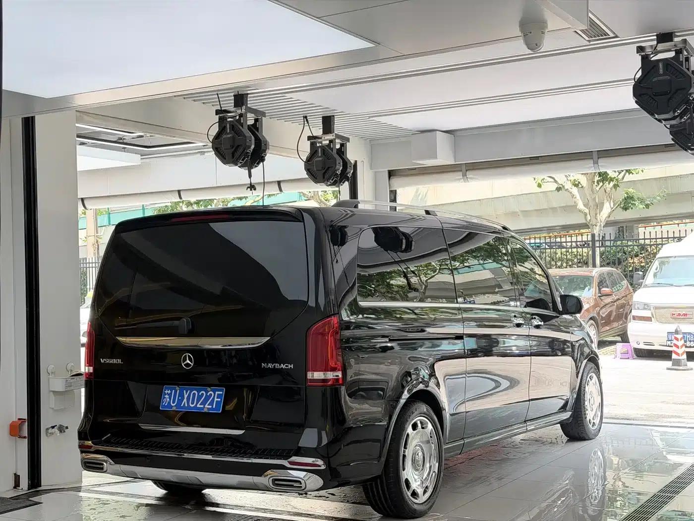 Mercedes-Benz V-Class 2022 V 260 L Long Wheelbase Premium Edition — миниатюра 4