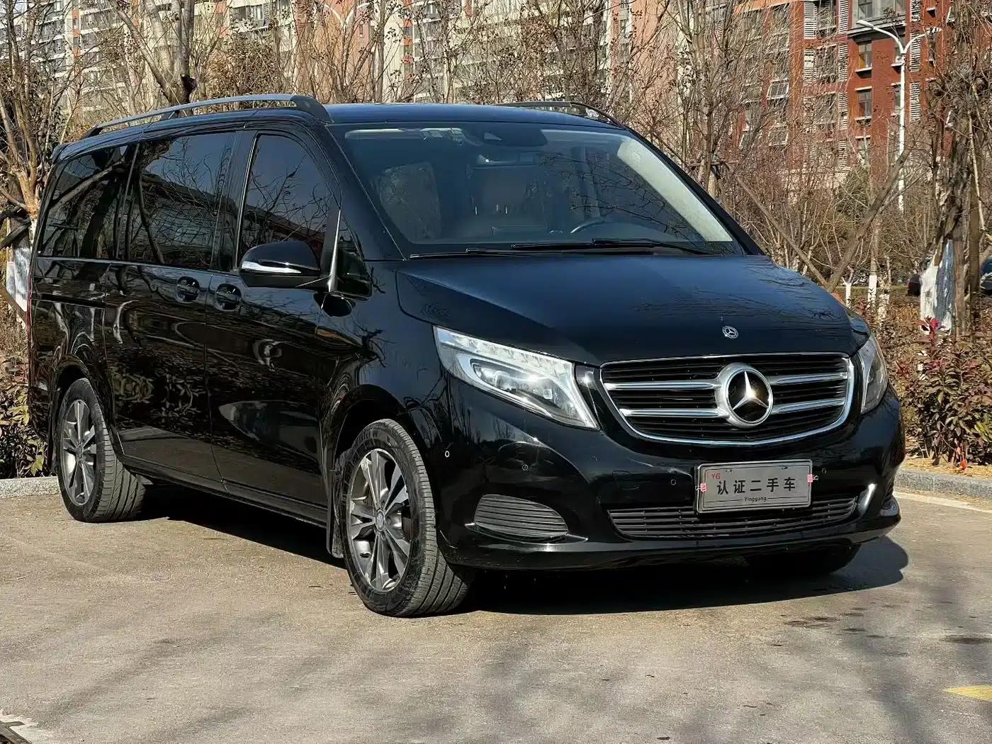 Mercedes-Benz V-Class 2017 V 260 Navigator Edition — миниатюра 3