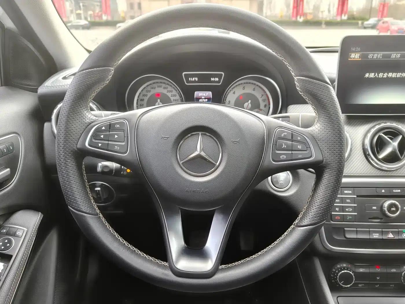 2017 Mercedes-Benz GLA 200 Fashion Edition — миниатюра 11