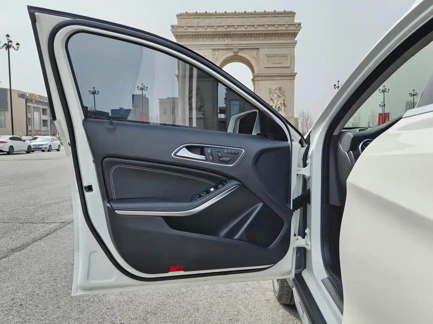 2017 Mercedes-Benz GLA 200 Fashion Edition — миниатюра 16
