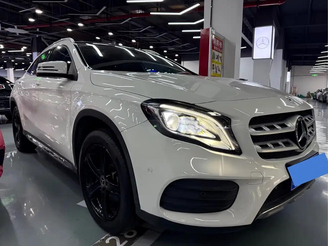 2019 Mercedes-Benz GLA 200 Fashion Edition — миниатюра 3