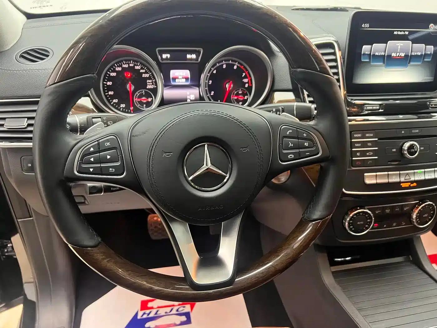 2016 Mercedes-Benz GLS 450 US Spec — миниатюра 11