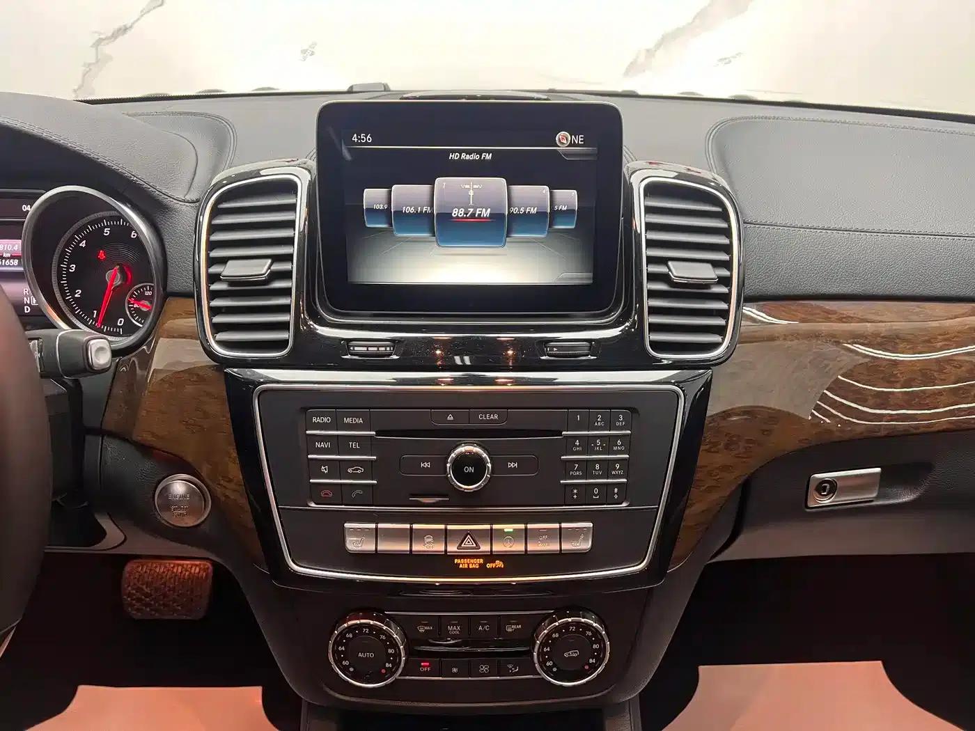 2016 Mercedes-Benz GLS 450 US Spec — миниатюра 12