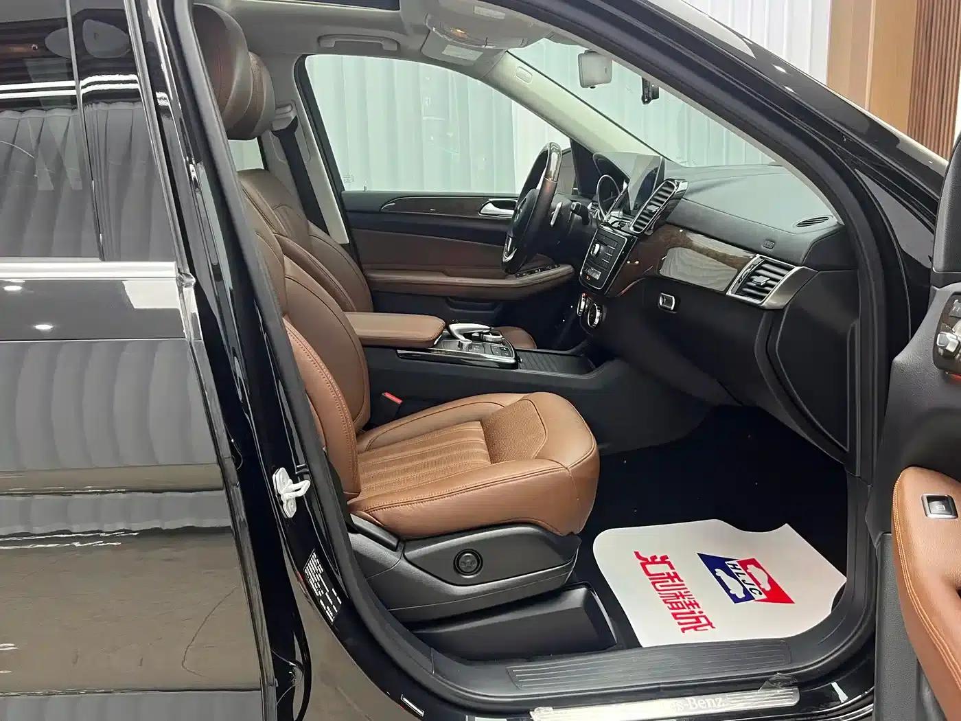 2016 Mercedes-Benz GLS 450 US Spec — миниатюра 21