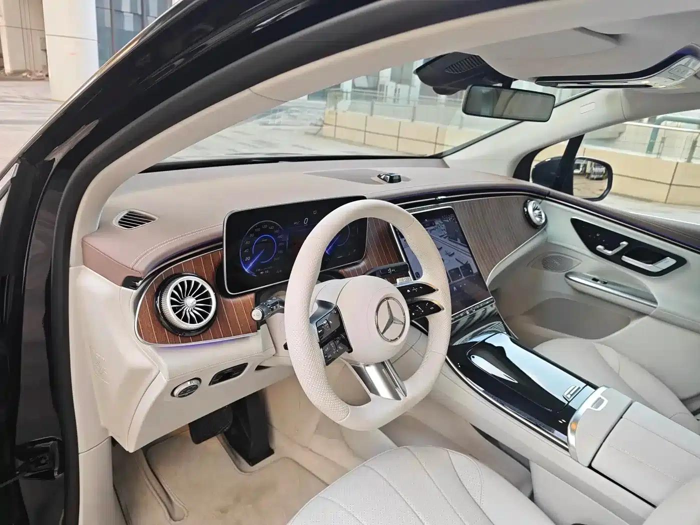 Mercedes-Benz EQE SUV 2024 500 4MATIC Pioneer Edition — миниатюра 12