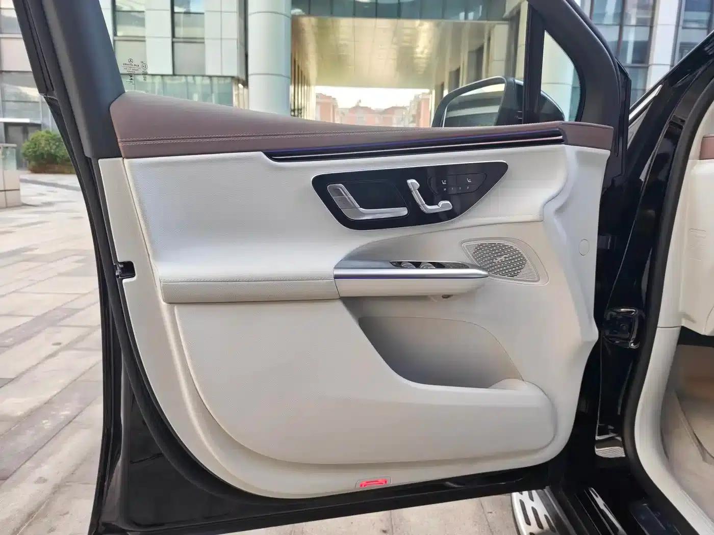 Mercedes-Benz EQE SUV 2024 500 4MATIC Pioneer Edition — миниатюра 15