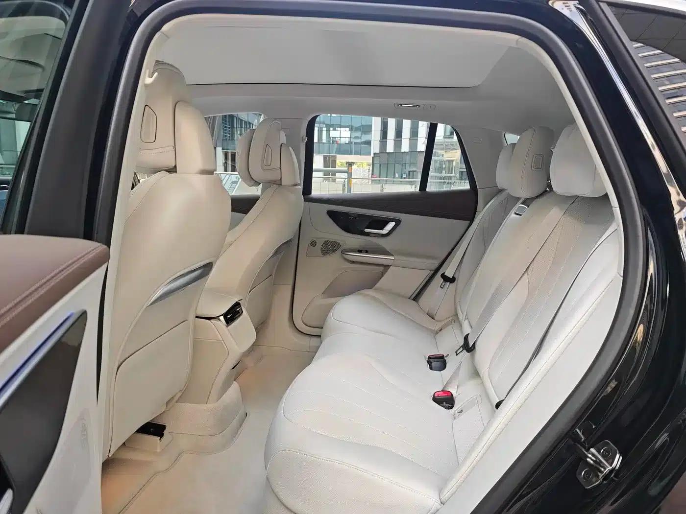 Mercedes-Benz EQE SUV 2024 500 4MATIC Pioneer Edition — миниатюра 16