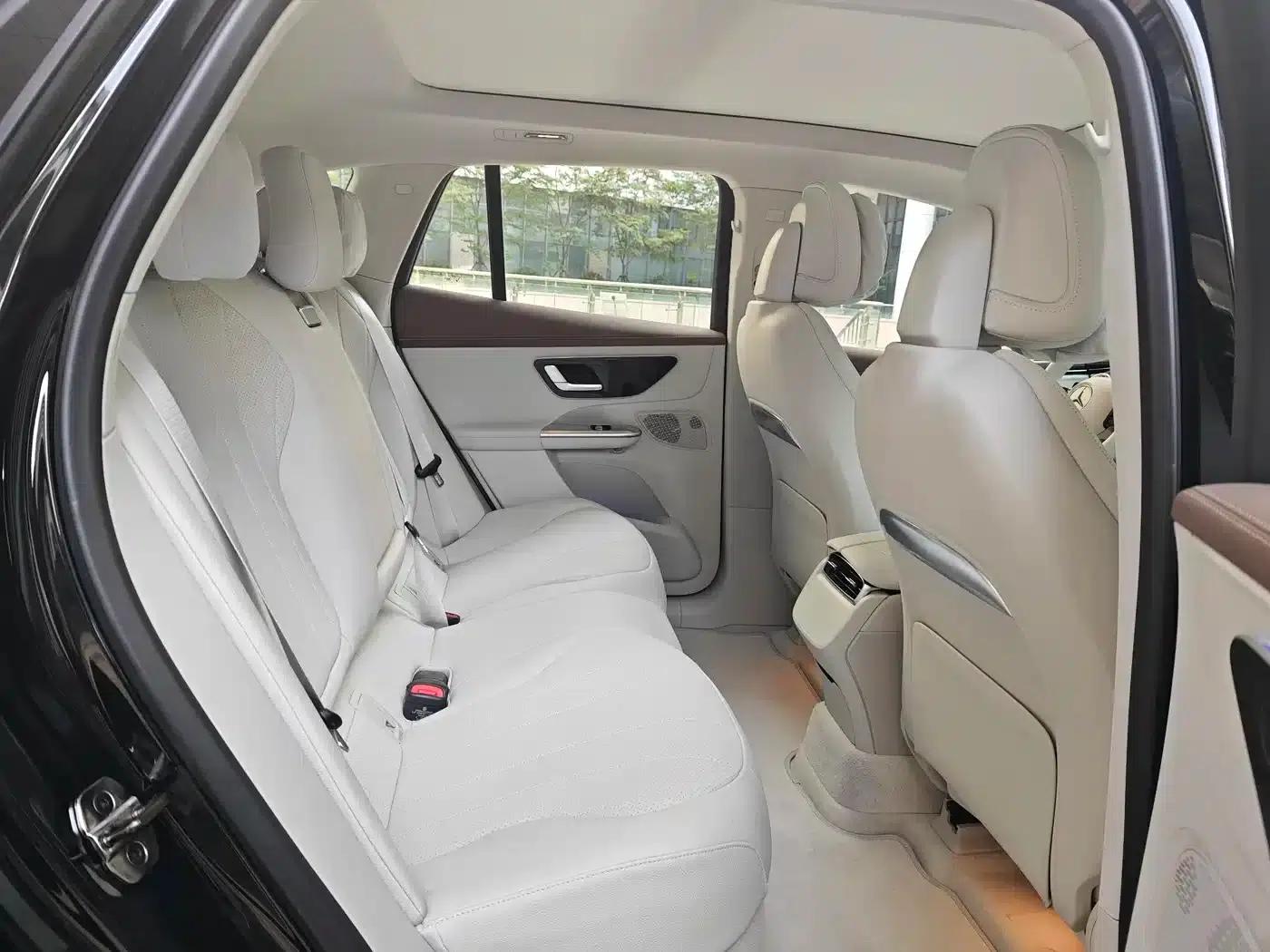 Mercedes-Benz EQE SUV 2024 500 4MATIC Pioneer Edition — миниатюра 18