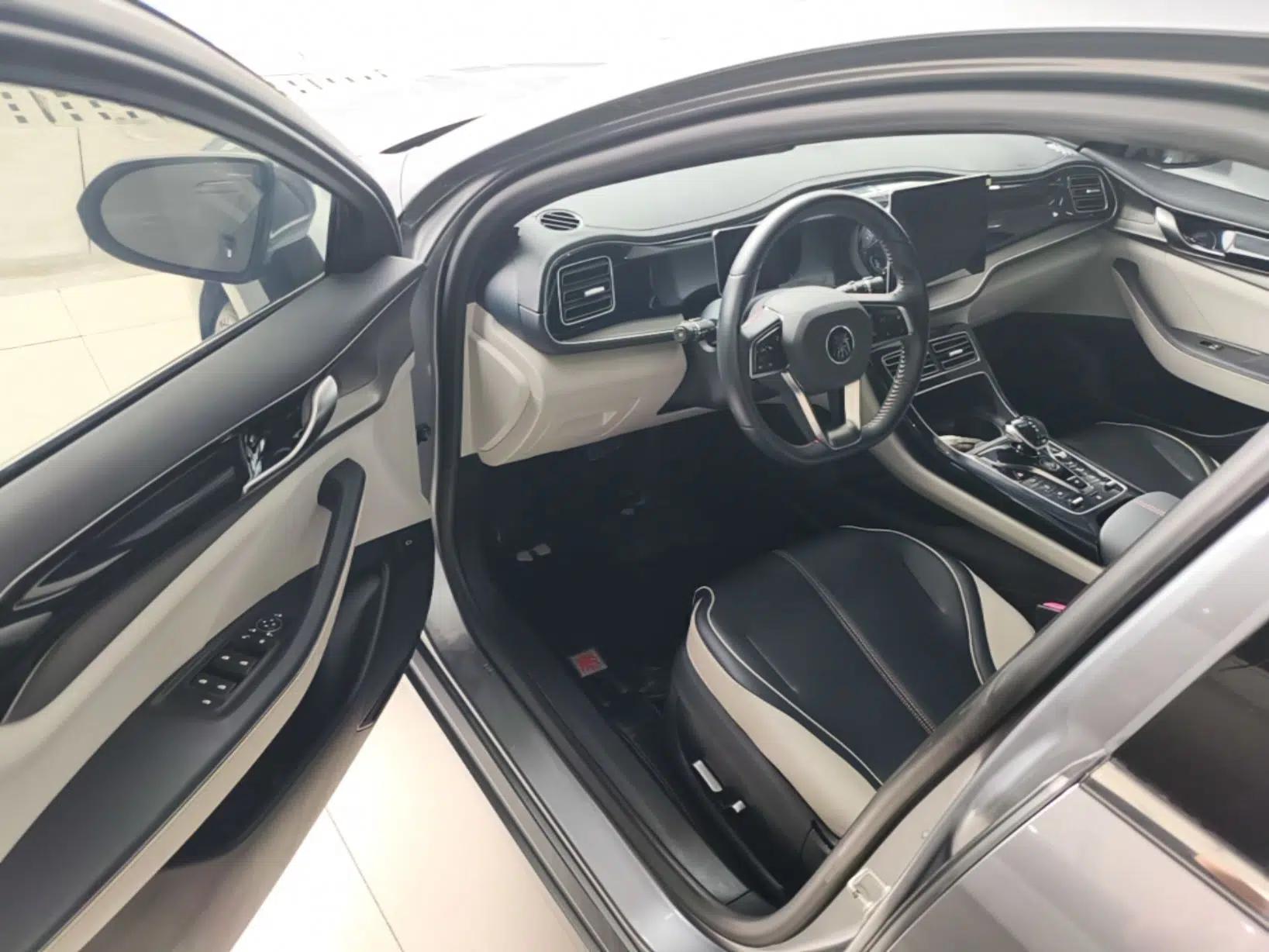 BYD Qin PLUS 2021 DM-i 55KM Flagship Model — миниатюра 18