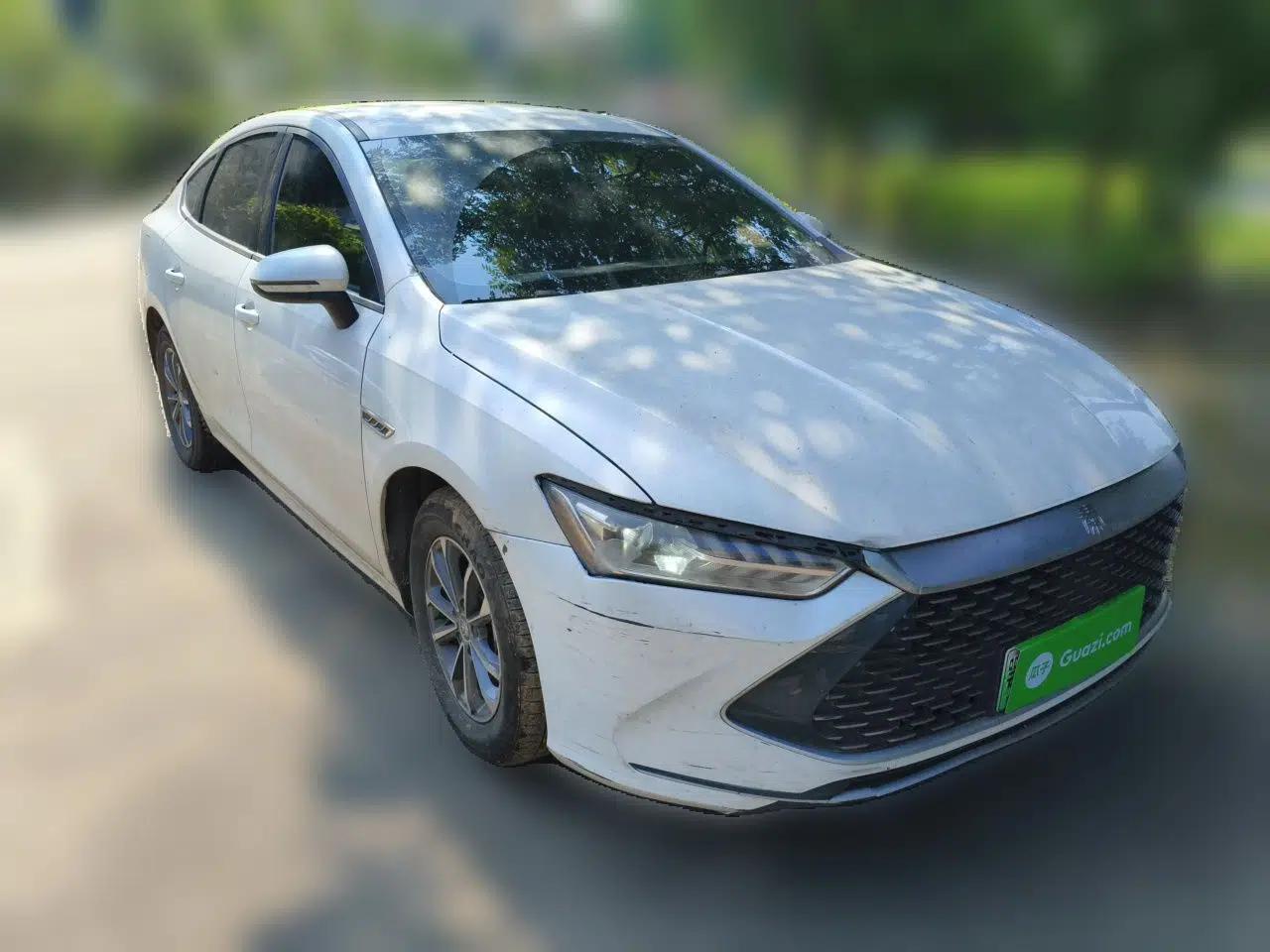 BYD Qin PLUS 2024 HONOR Edition DM-i 55KM Leading Model — миниатюра 3