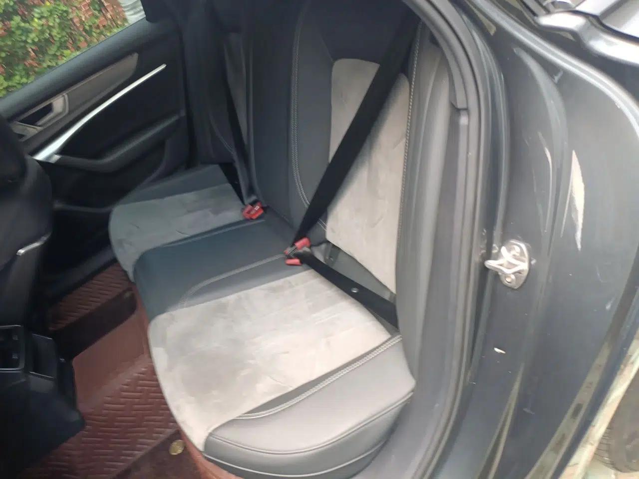 Audi A6L 2023 40 TFSI Luxury Dynamic Model — миниатюра 17