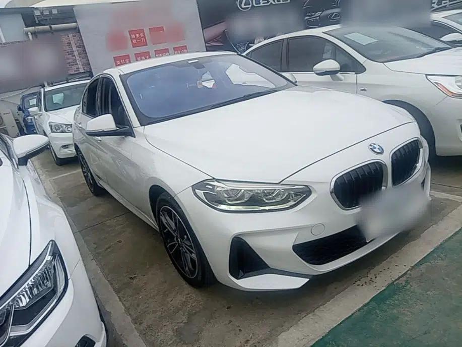 BMW 1 Series 2021 Revised 120i M Sport Edition — миниатюра 3