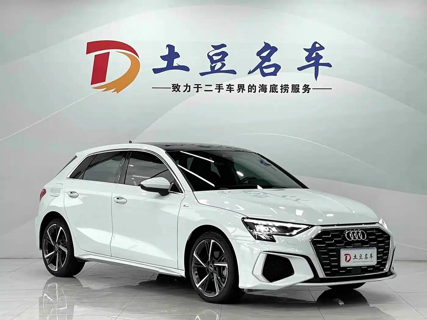 Audi A3 2022 Sportback 35 TFSI Fashion Sport — миниатюра 3