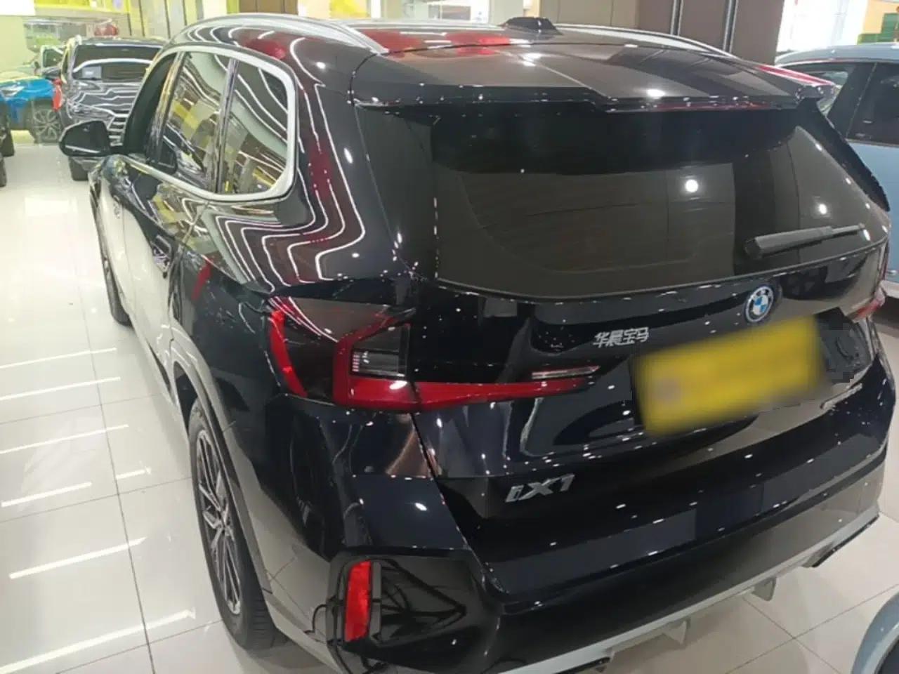 BMW iX1 2023 eDrive25L M Sport Package — миниатюра 4