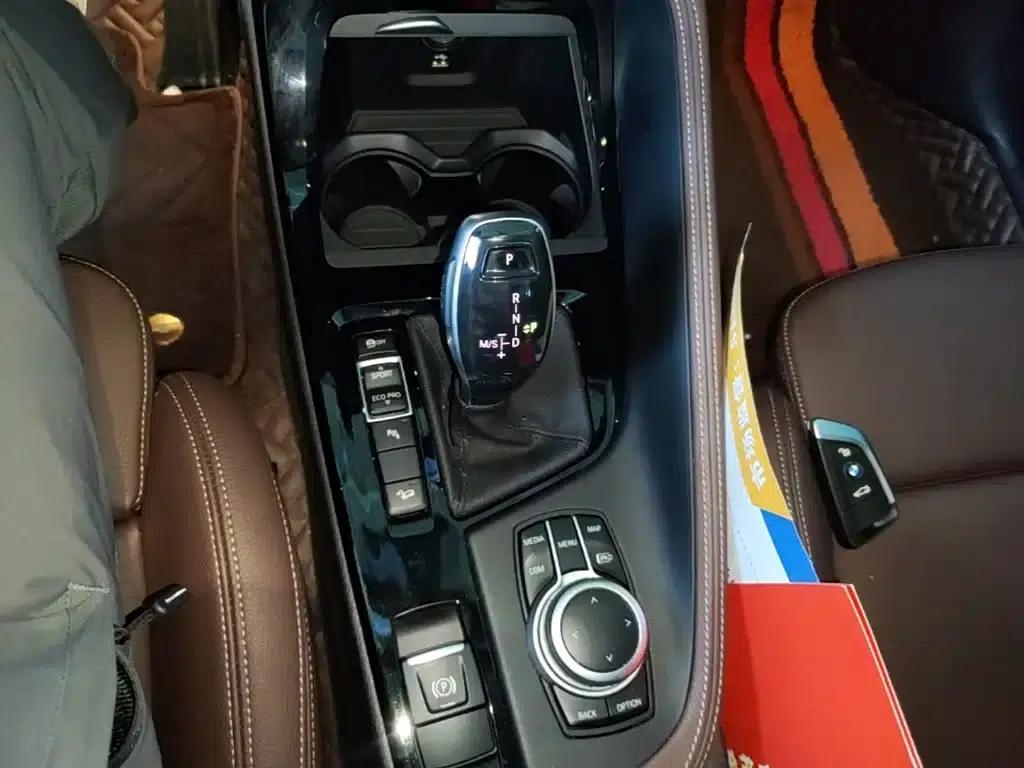 BMW X1 2021 xDrive25Li Premium — миниатюра 14
