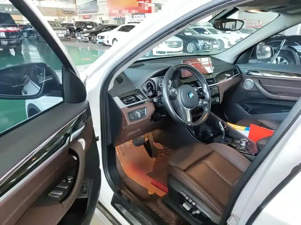 BMW X1 2021 xDrive25Li Premium — миниатюра 16