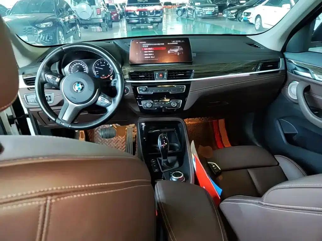 BMW X1 2021 xDrive25Li Premium — миниатюра 10