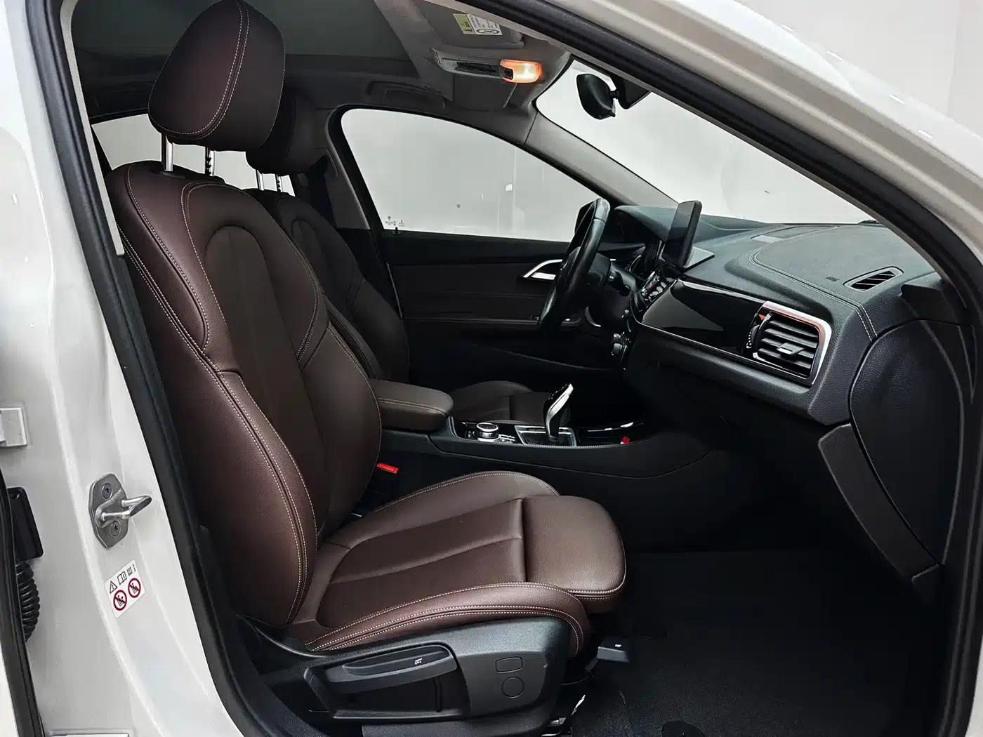 2021 BMW 1 Series Facelift 120i M Sport — миниатюра 15